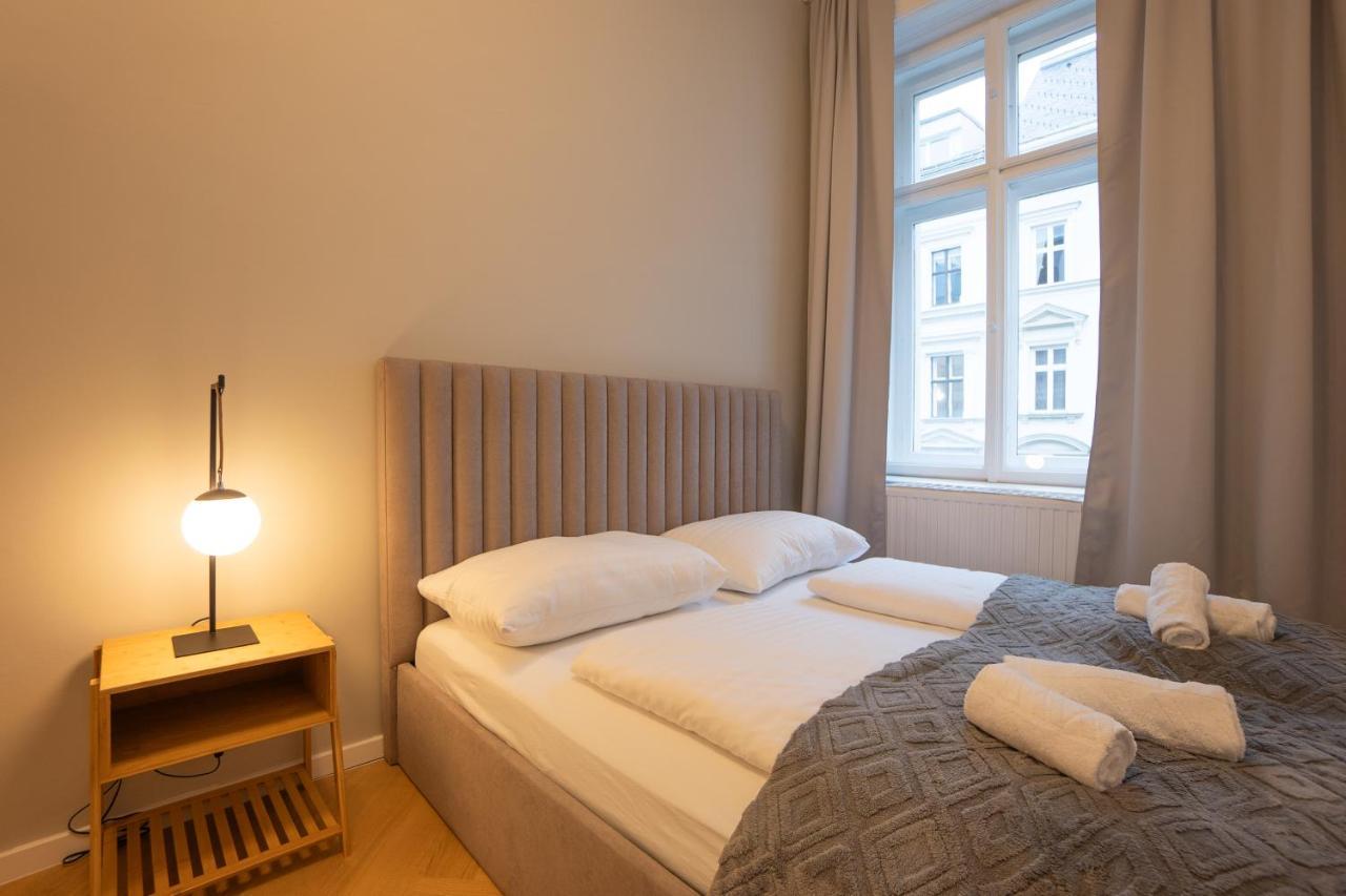 Spacious 110М2 Flat In The City Center Bécs Kültér fotó
