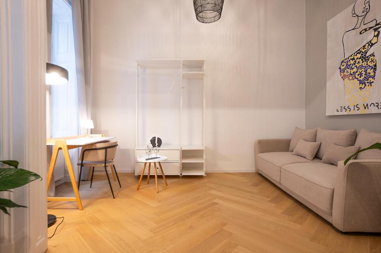 Spacious 110М2 Flat In The City Center Bécs Kültér fotó